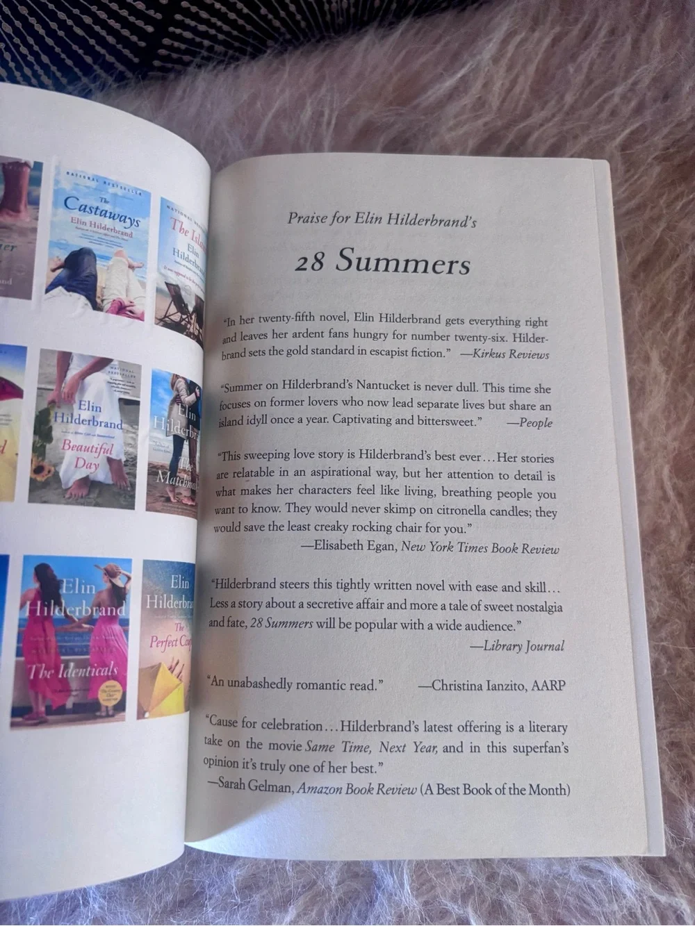 📚 28 Summers by Elin Hilderbrand